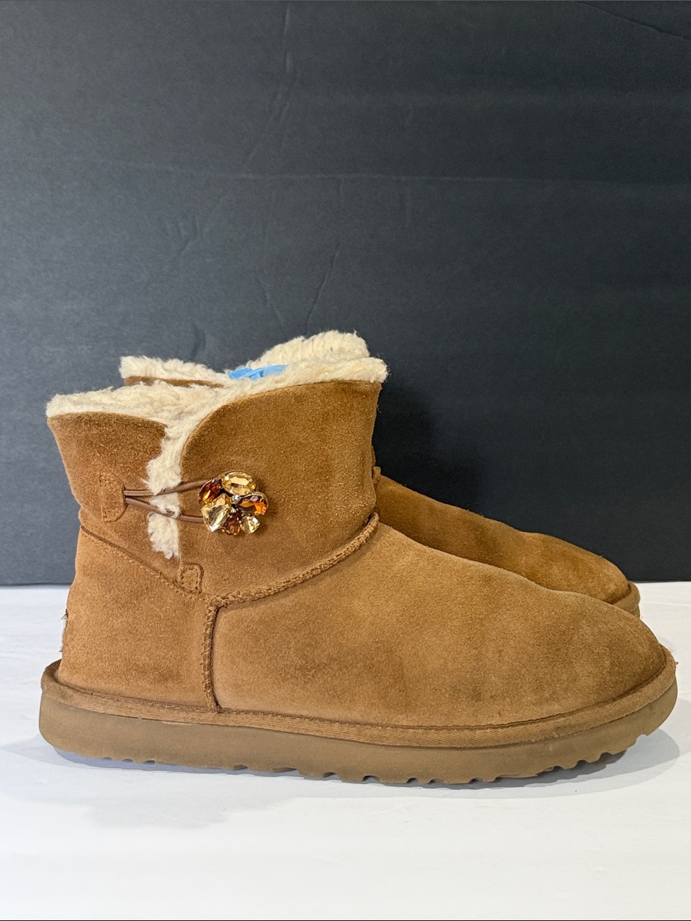 UGG Women’s Chestnut Suede Shearling-Lined Boot with Jewel button, sz 11
